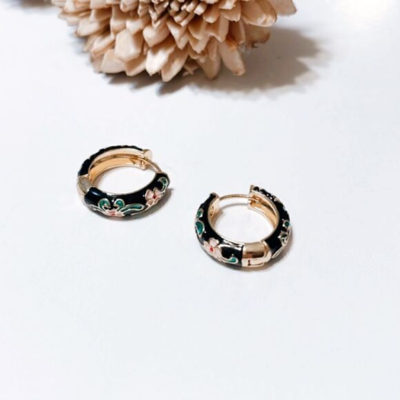 Floral hoop earrings M287 - Picture 5 of 6